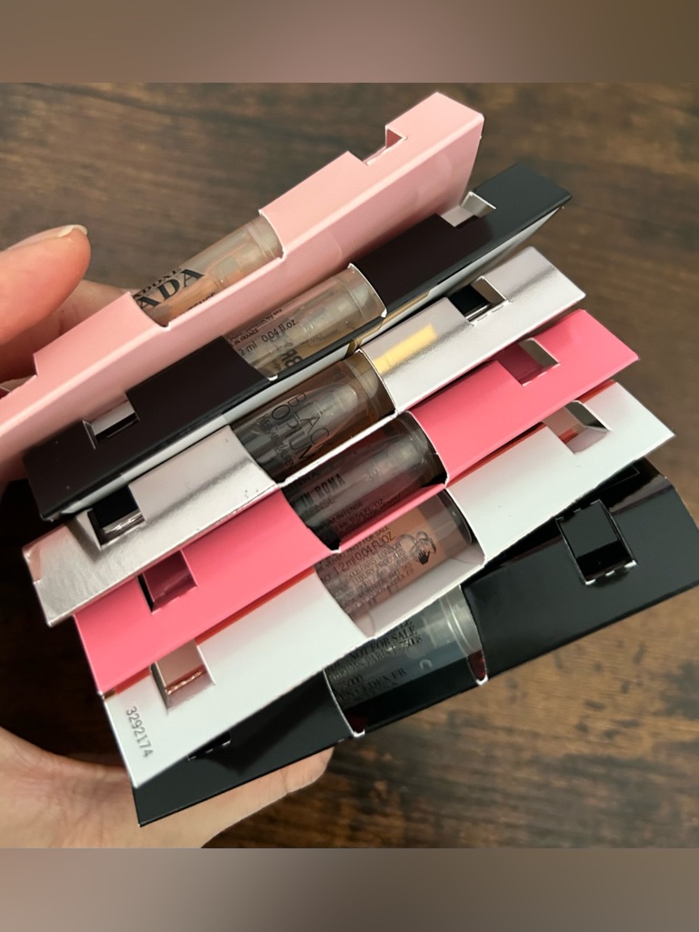 6pc assorted Parfum samples bundle - Picture 2 of 4